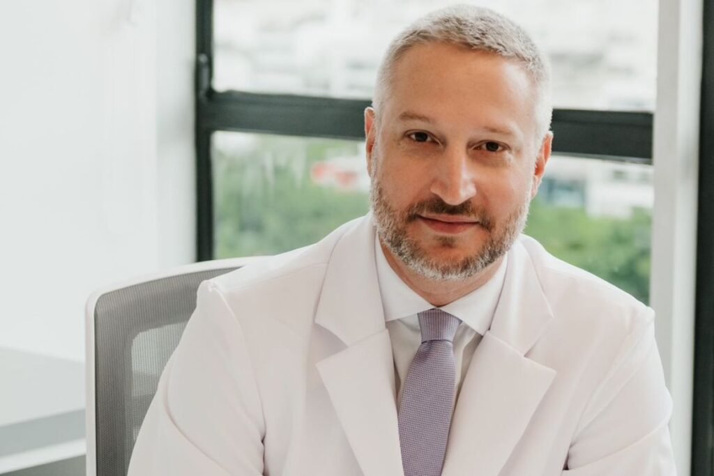 Dr. Daniel Hampl