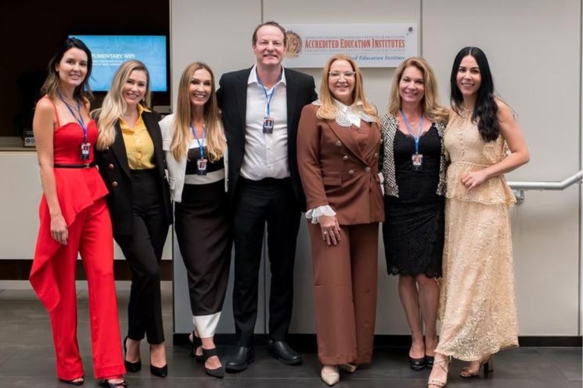 Dra lidia henninger com Doutores e Palestrantes da global expert nicholson center